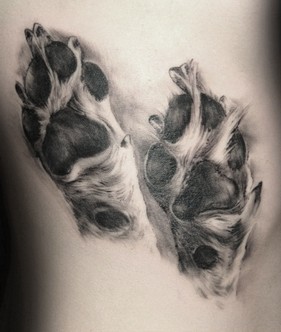 hunde pfoten tattoo.jpg